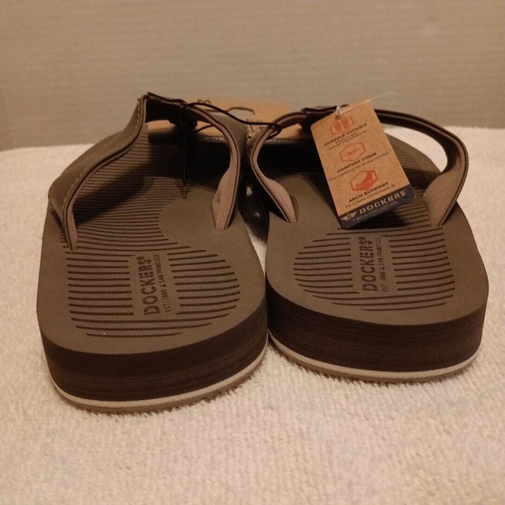 Dockers Thong Sandals - Picture 5 of 7